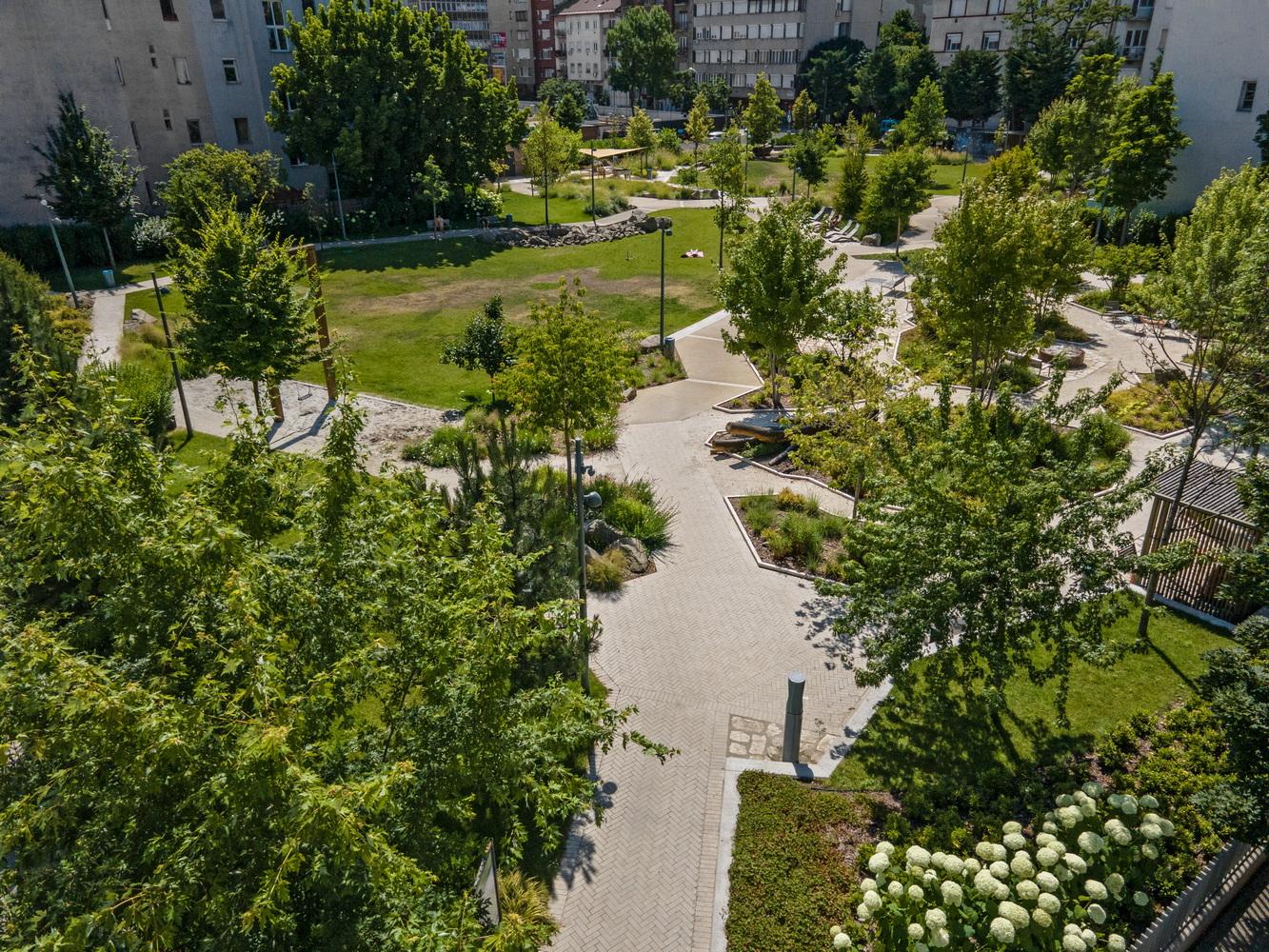 Thurzó Park: Urban Landscape Design in Budapest